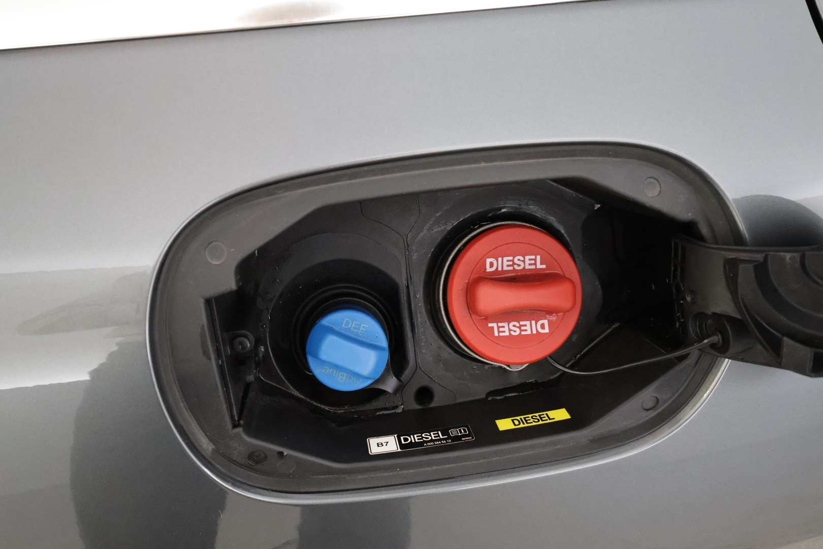 MERCEDES-BENZ C 2020