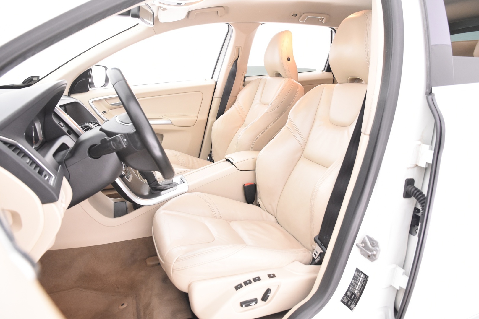 VOLVO XC60 2014