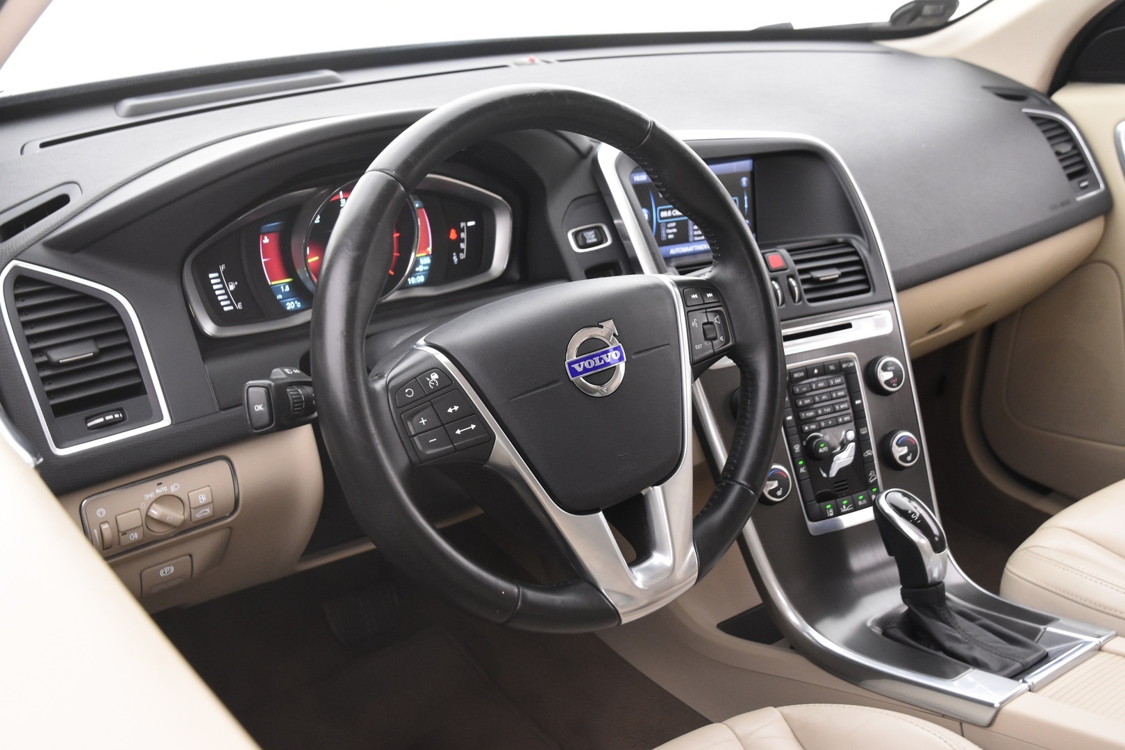 VOLVO XC60 2014