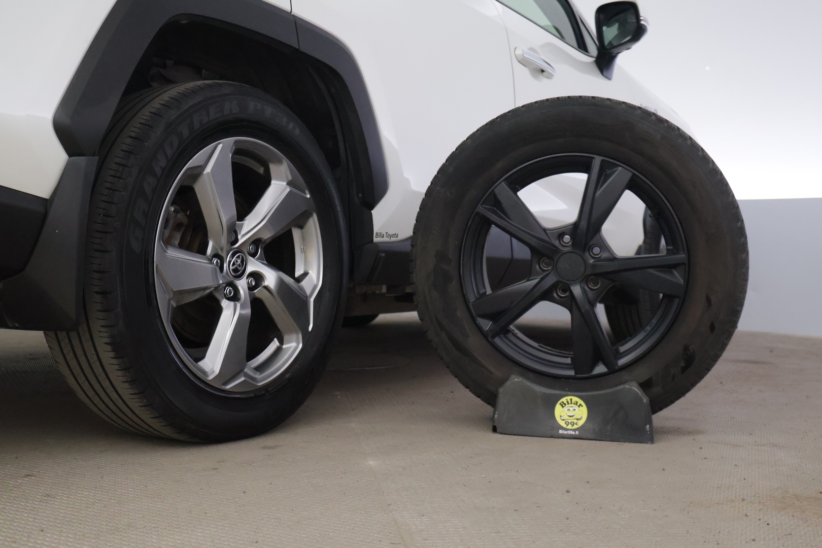 TOYOTA RAV4 2020