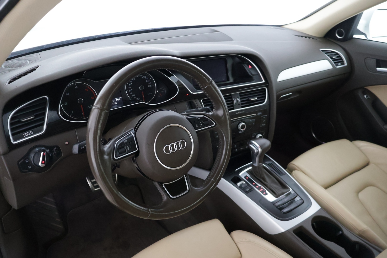 AUDI A4 2015