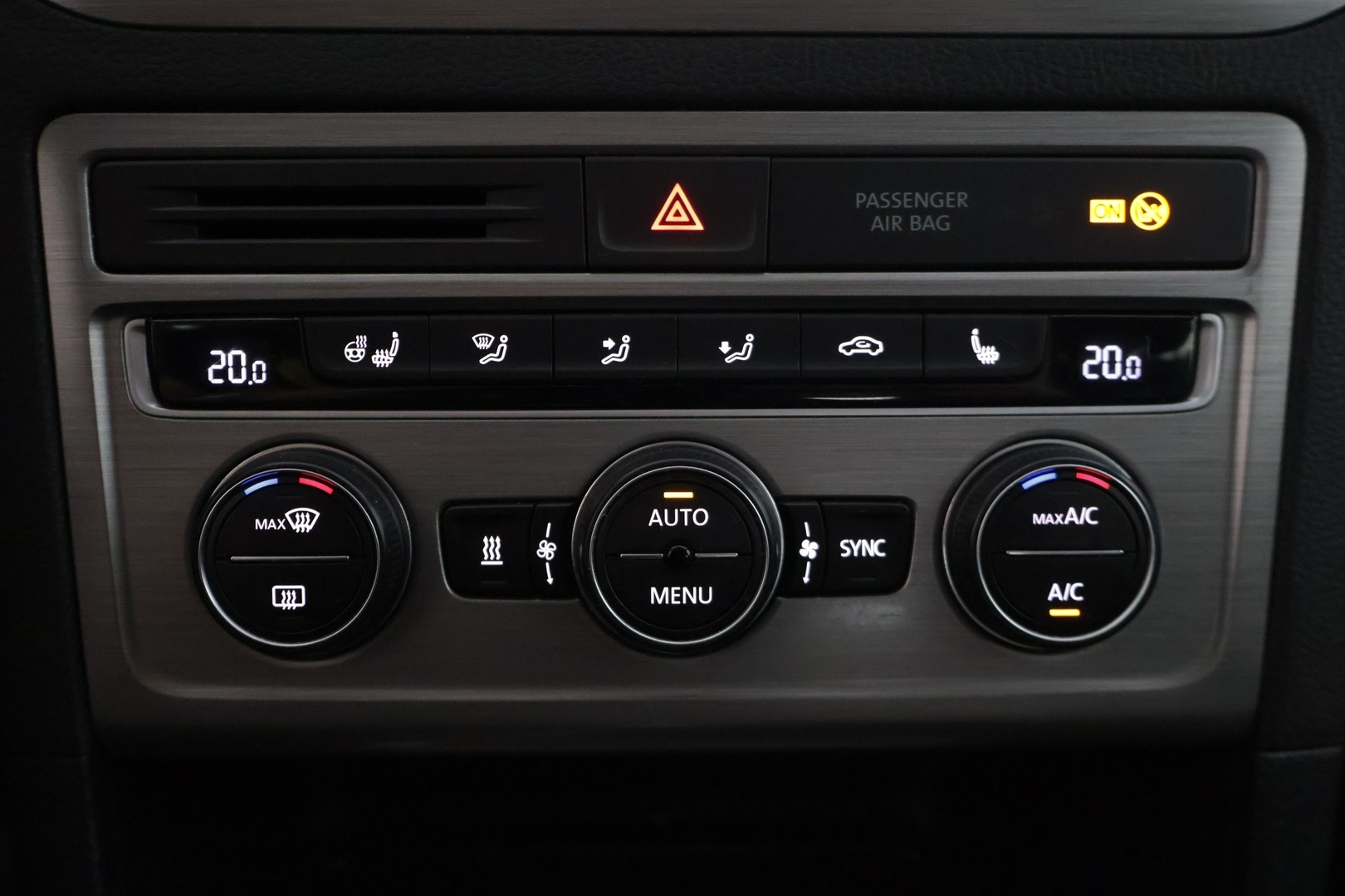 VOLKSWAGEN Golf Sportsvan 2016