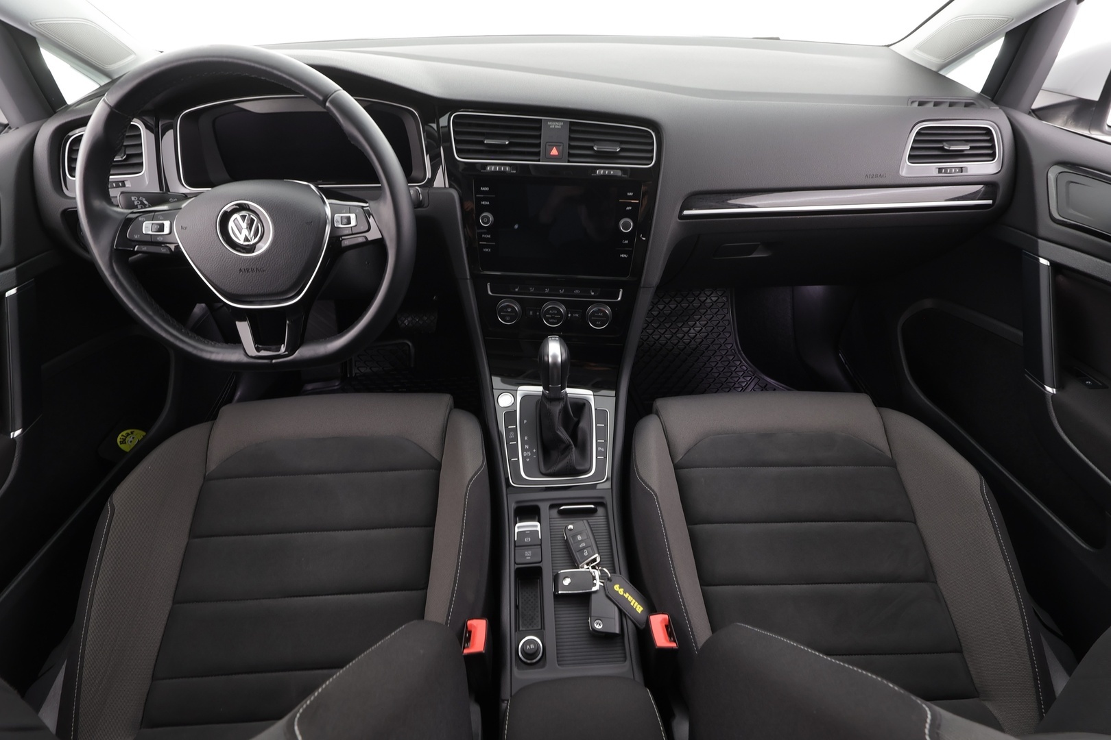 VOLKSWAGEN Golf 2019