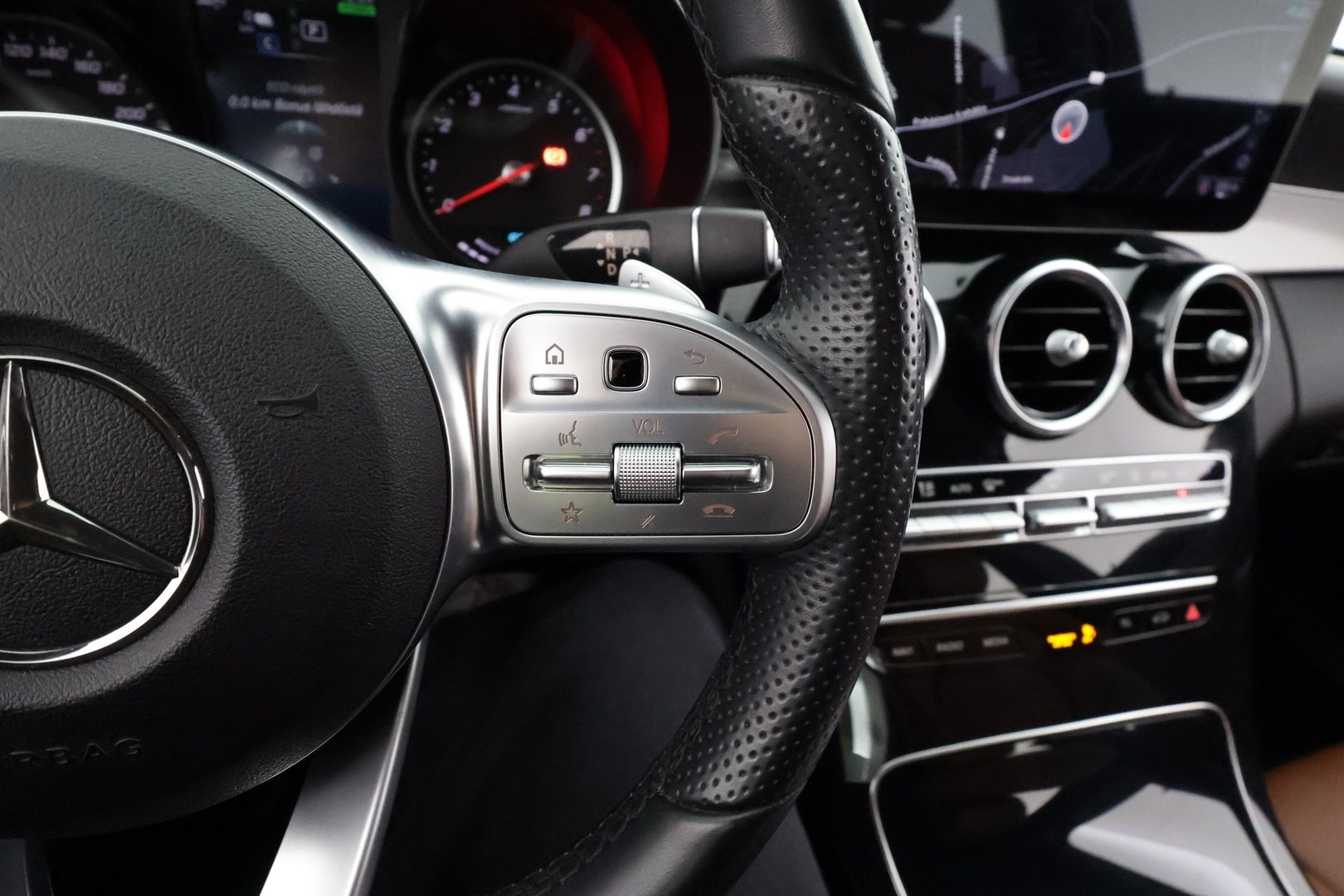 MERCEDES-BENZ C 2020