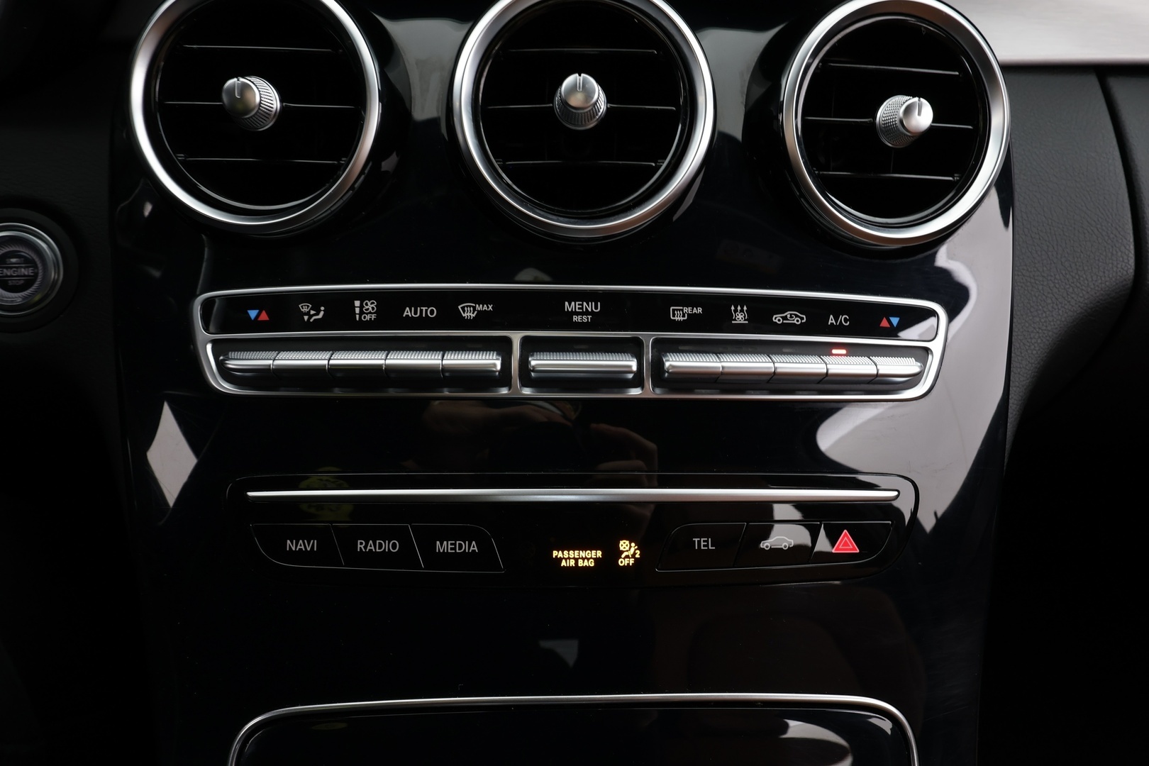 MERCEDES-BENZ C 2020