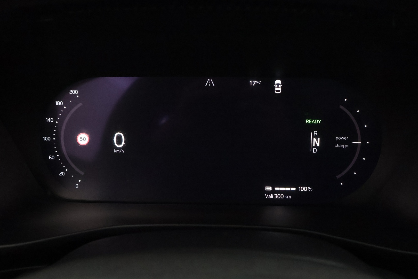 VOLVO XC40 2022