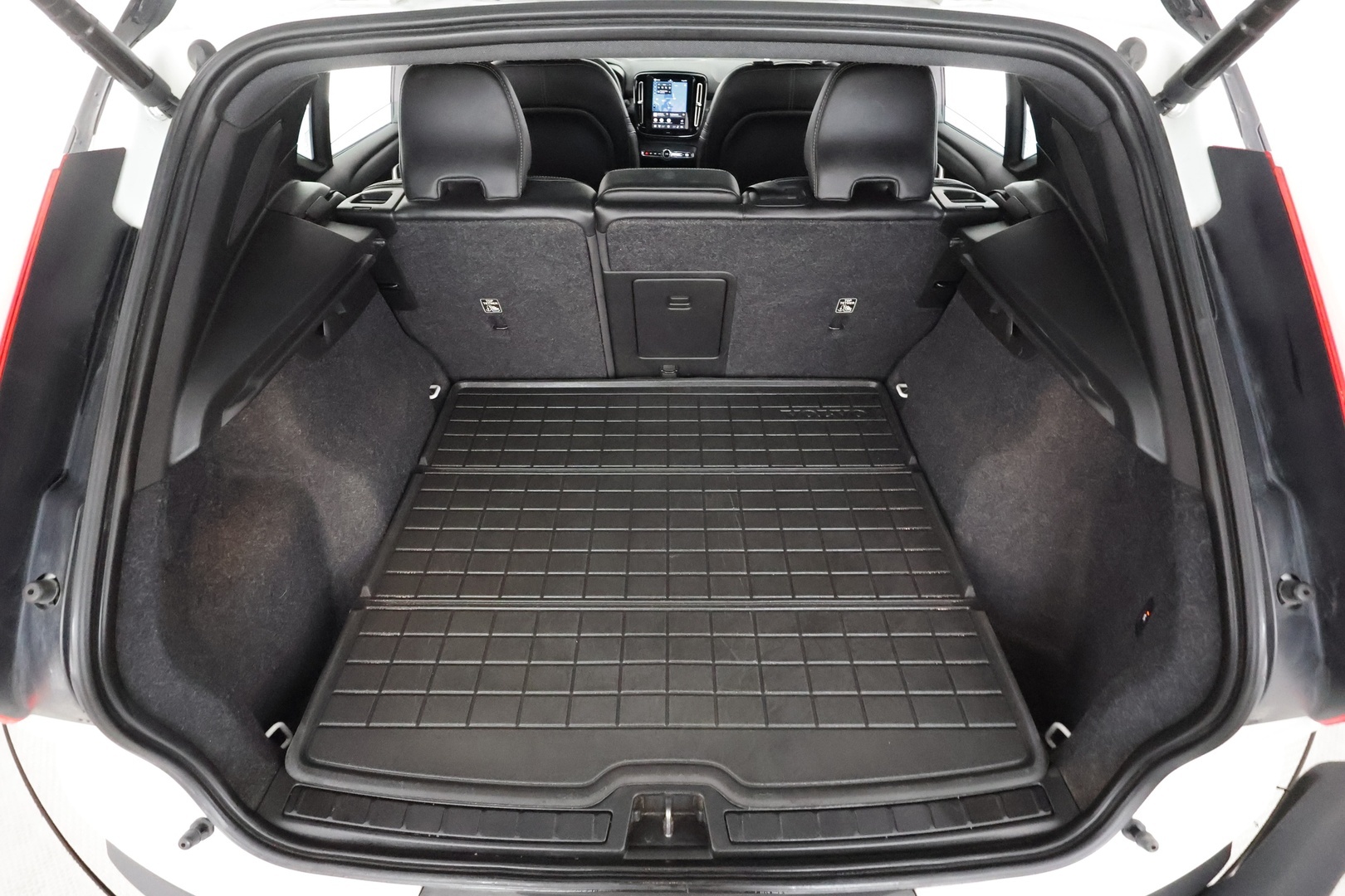 VOLVO XC40 2022