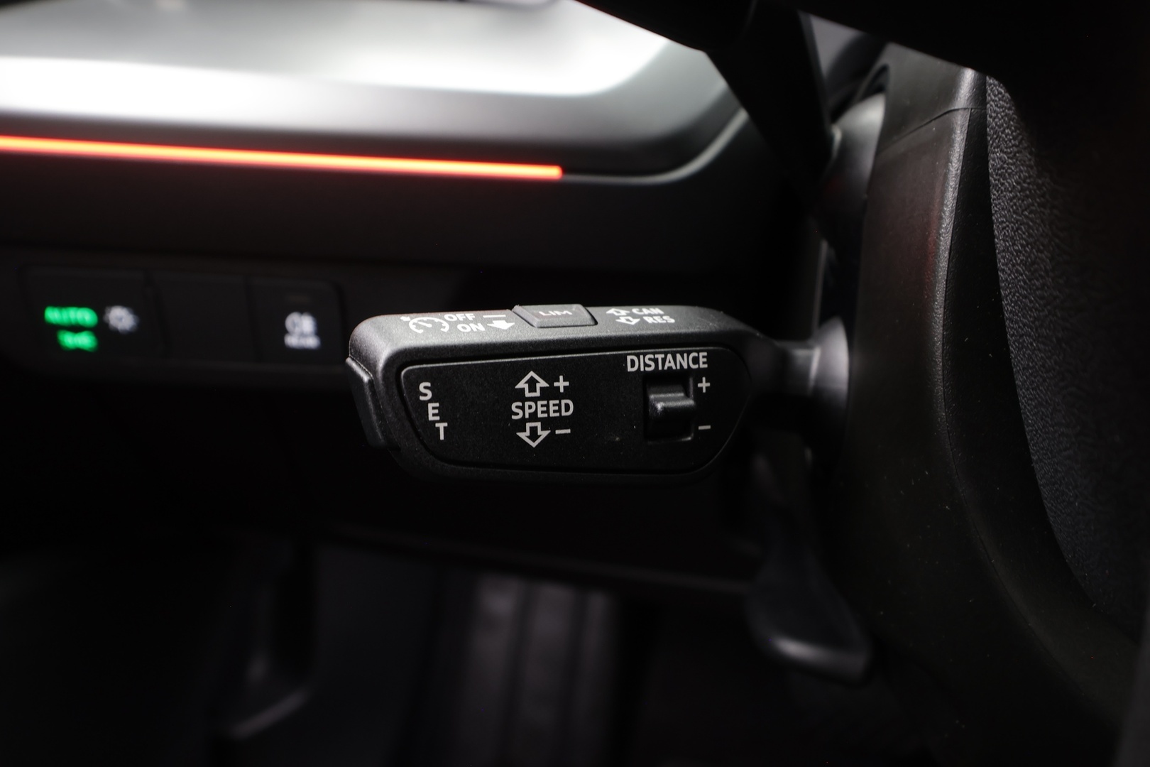 AUDI Q4 e-tron 2022