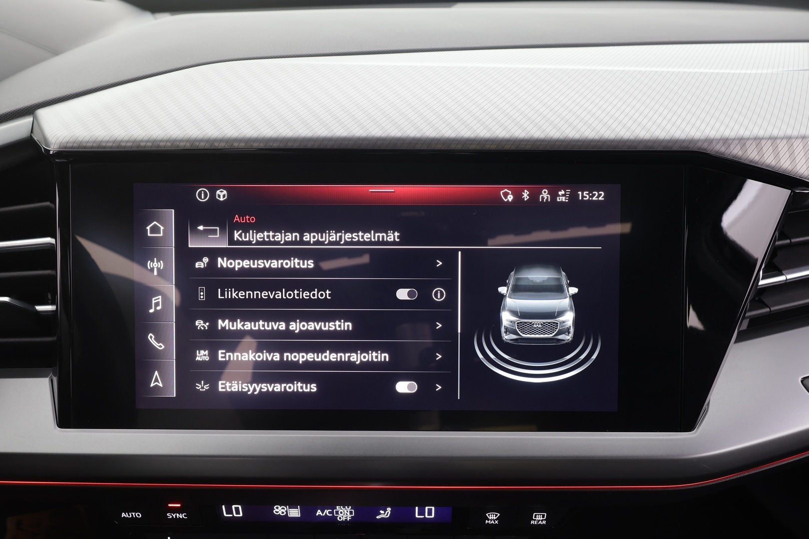 AUDI Q4 e-tron 2022
