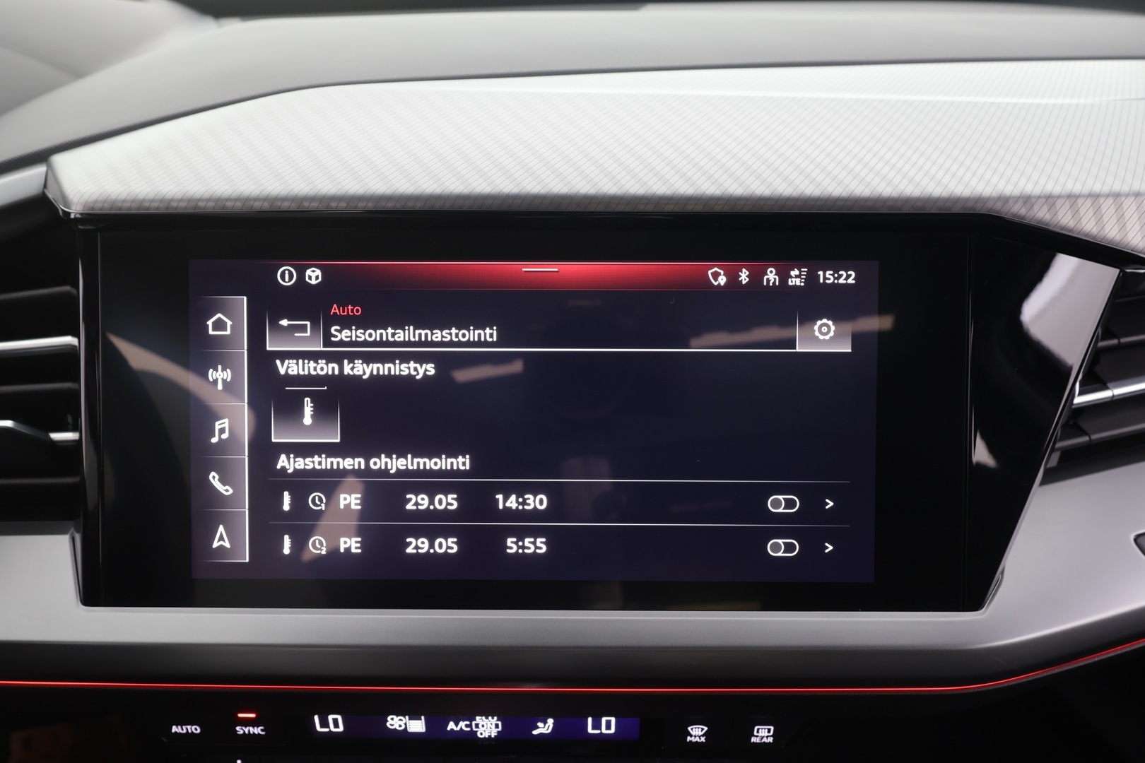 AUDI Q4 e-tron 2022