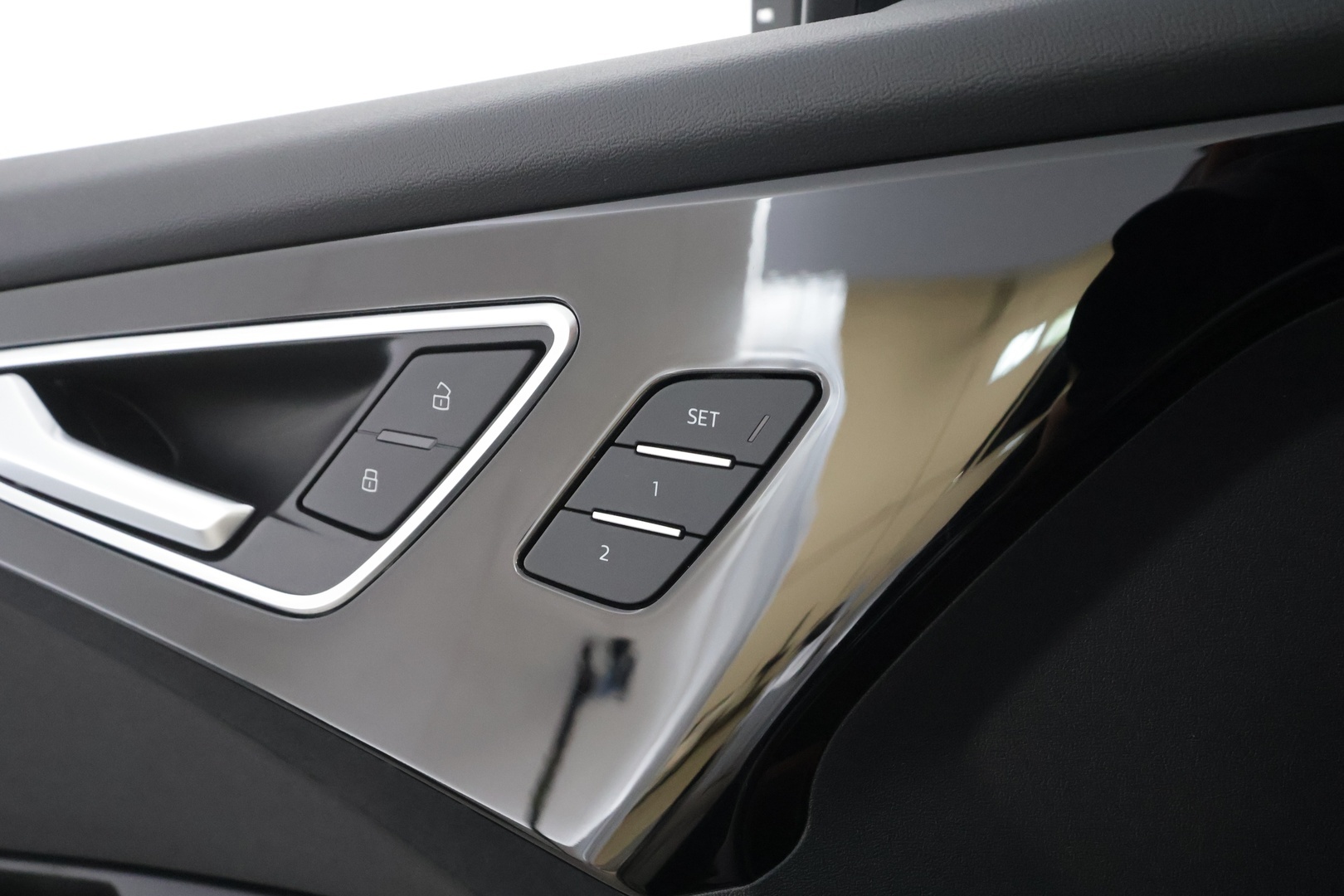 AUDI Q4 e-tron 2022