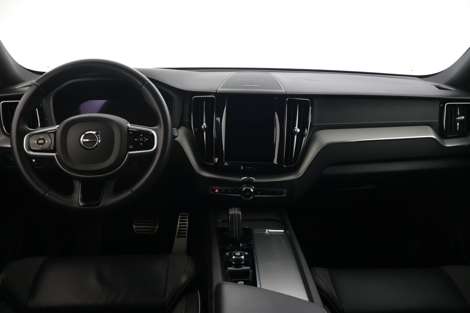 VOLVO XC60 2022