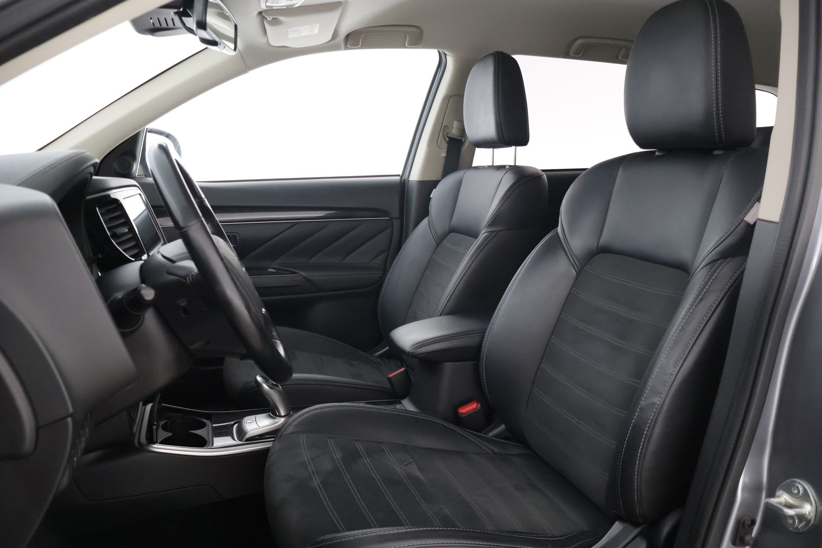 MITSUBISHI Outlander PHEV 2019