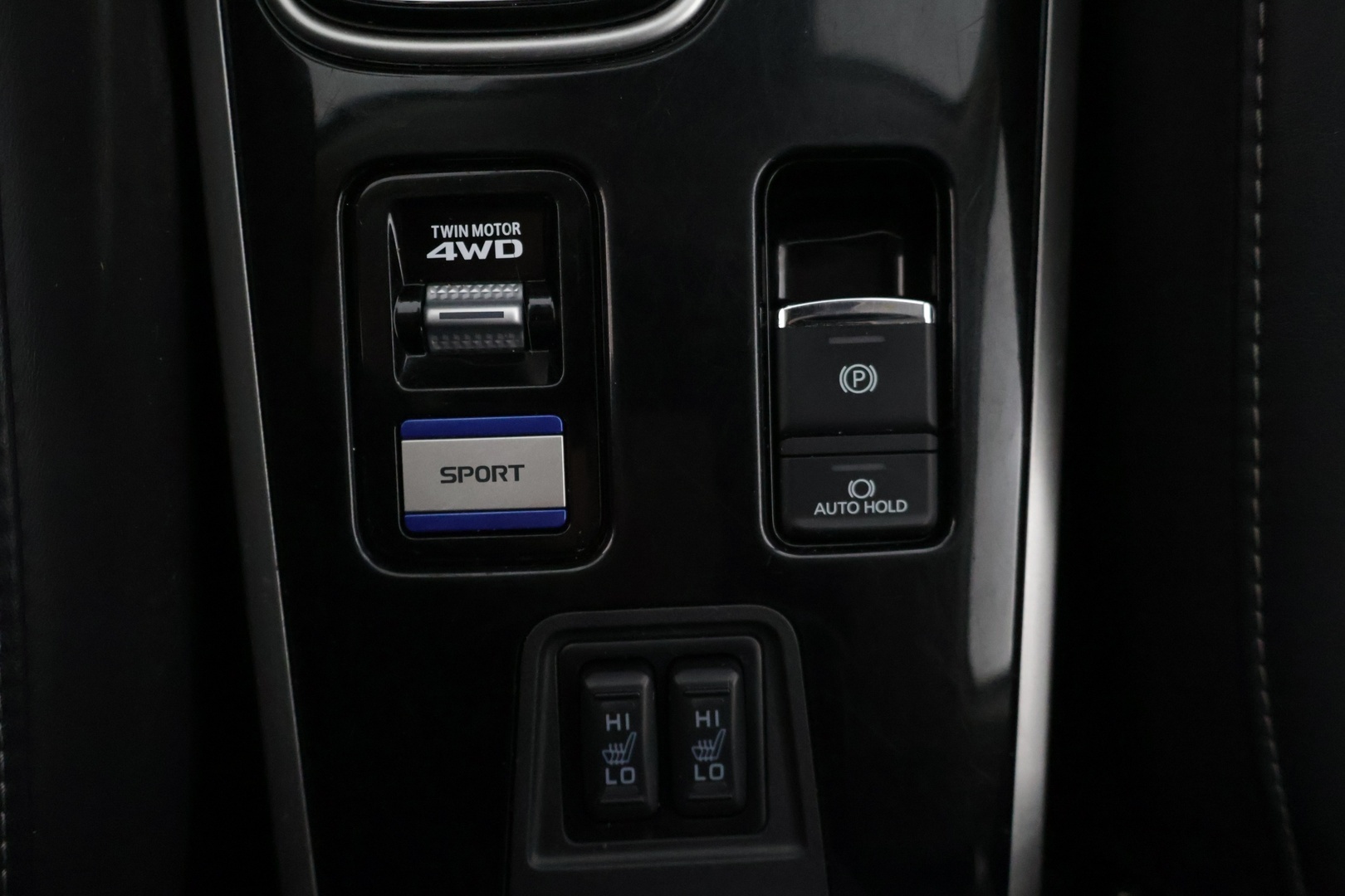 MITSUBISHI Outlander PHEV 2019