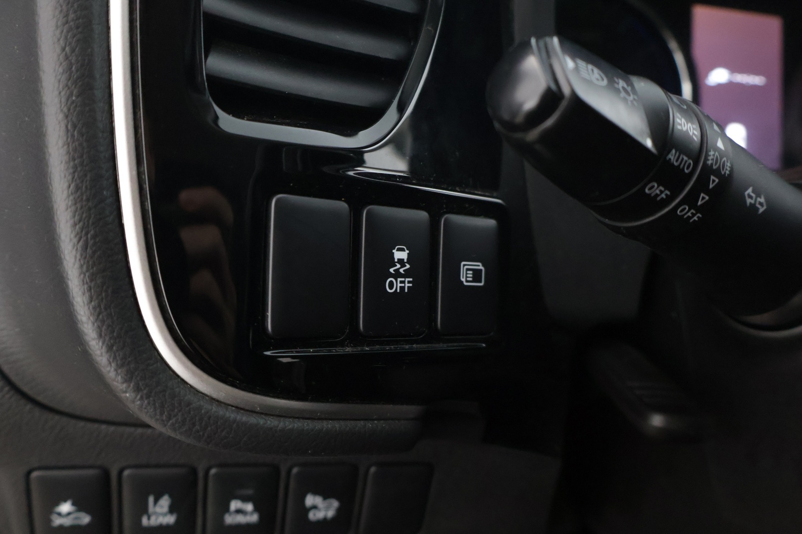 MITSUBISHI Outlander PHEV 2019