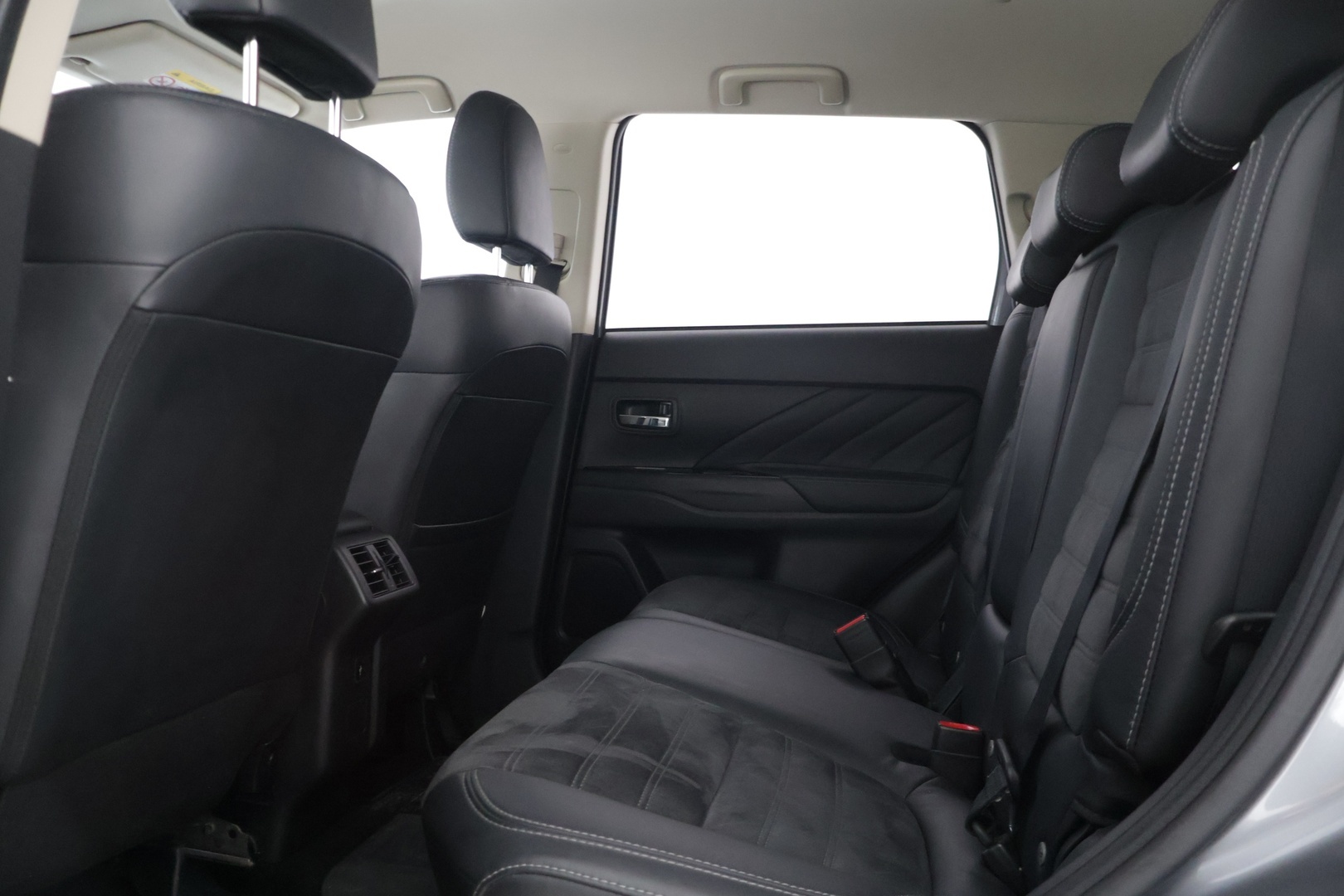 MITSUBISHI Outlander PHEV 2019