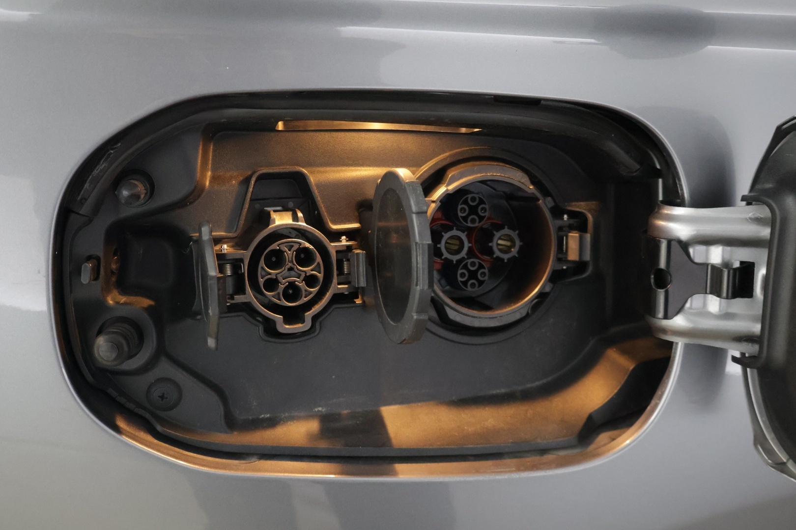 MITSUBISHI Outlander PHEV 2019