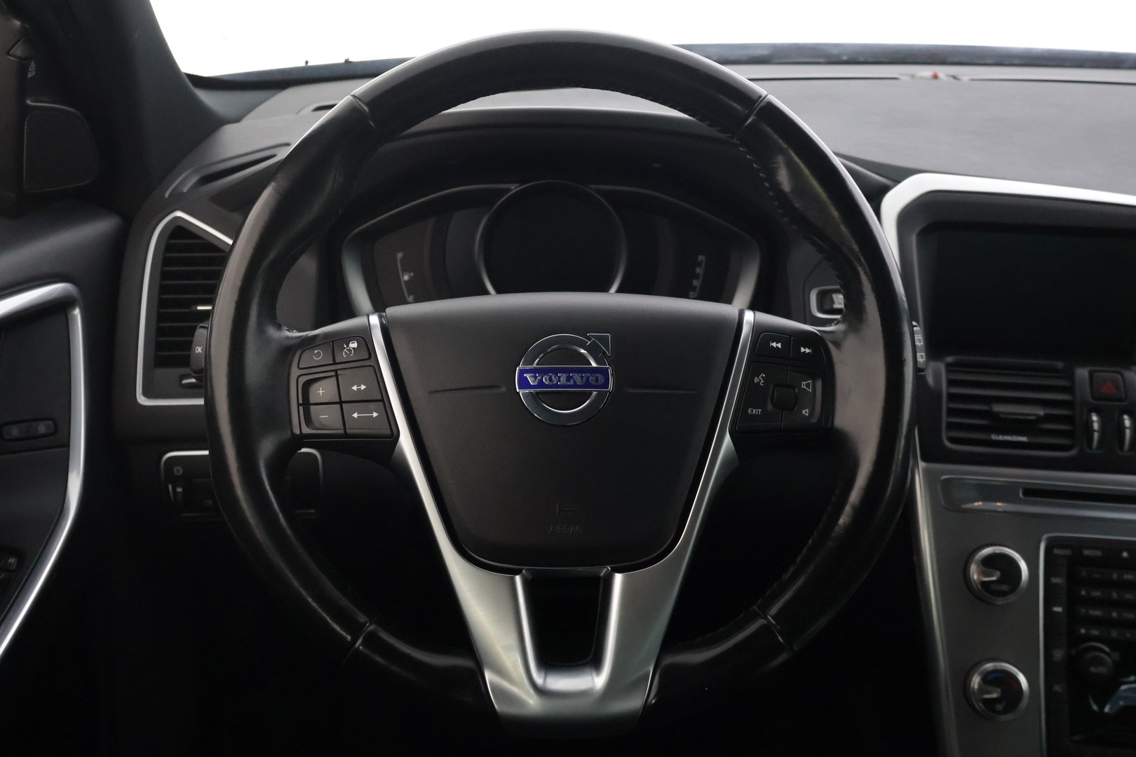VOLVO XC60 2017