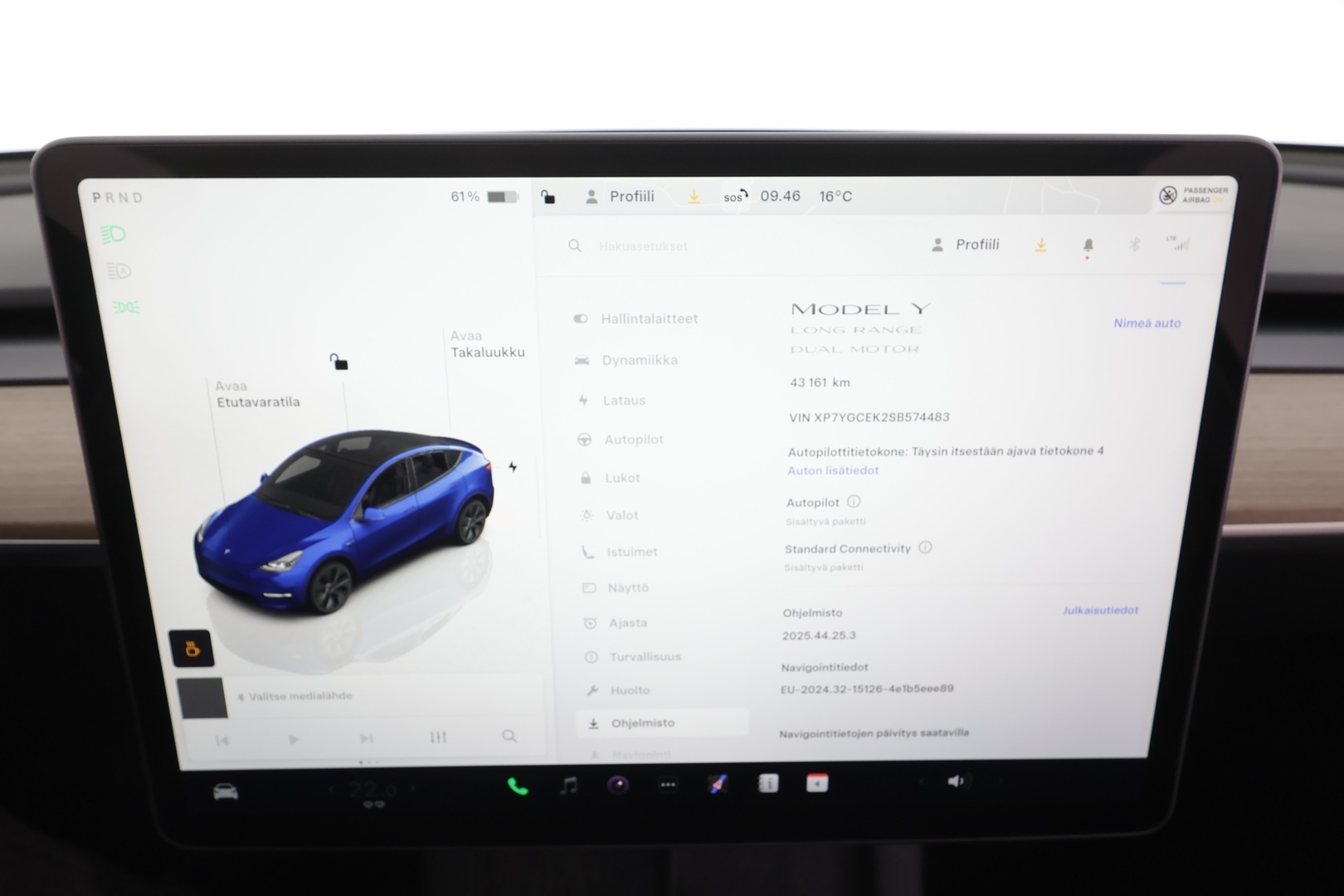 TESLA Model Y 2025