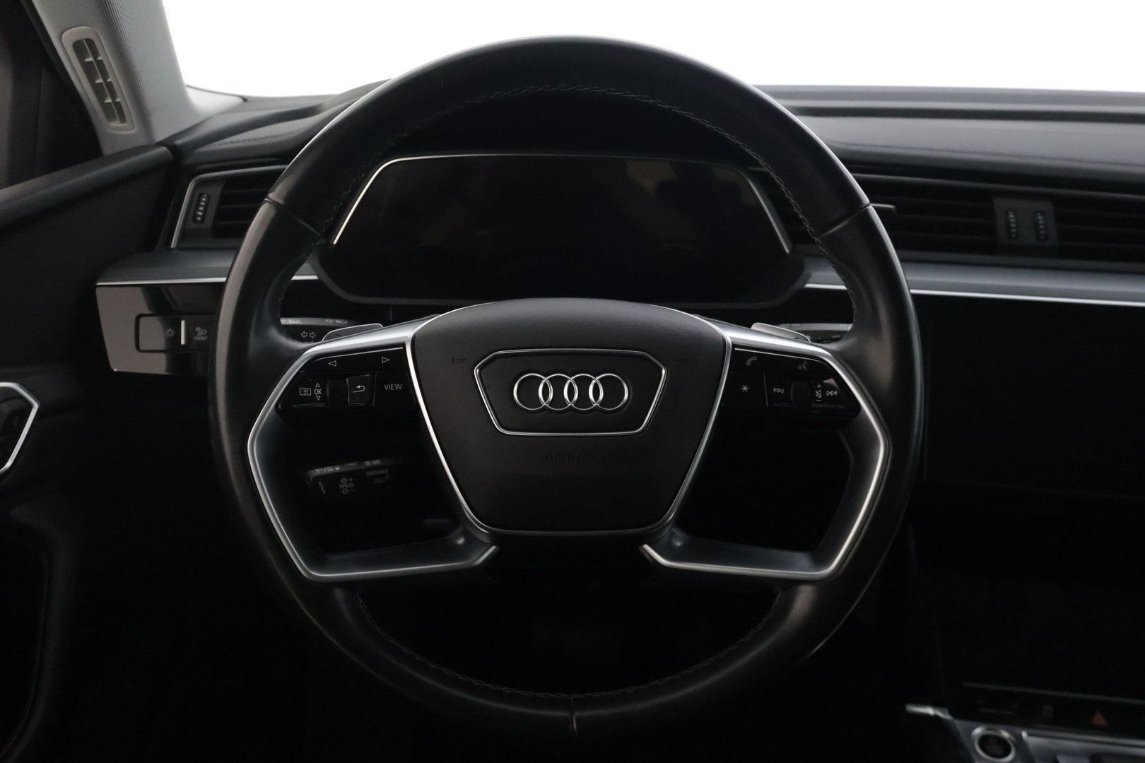 AUDI Q8 e-tron 2024