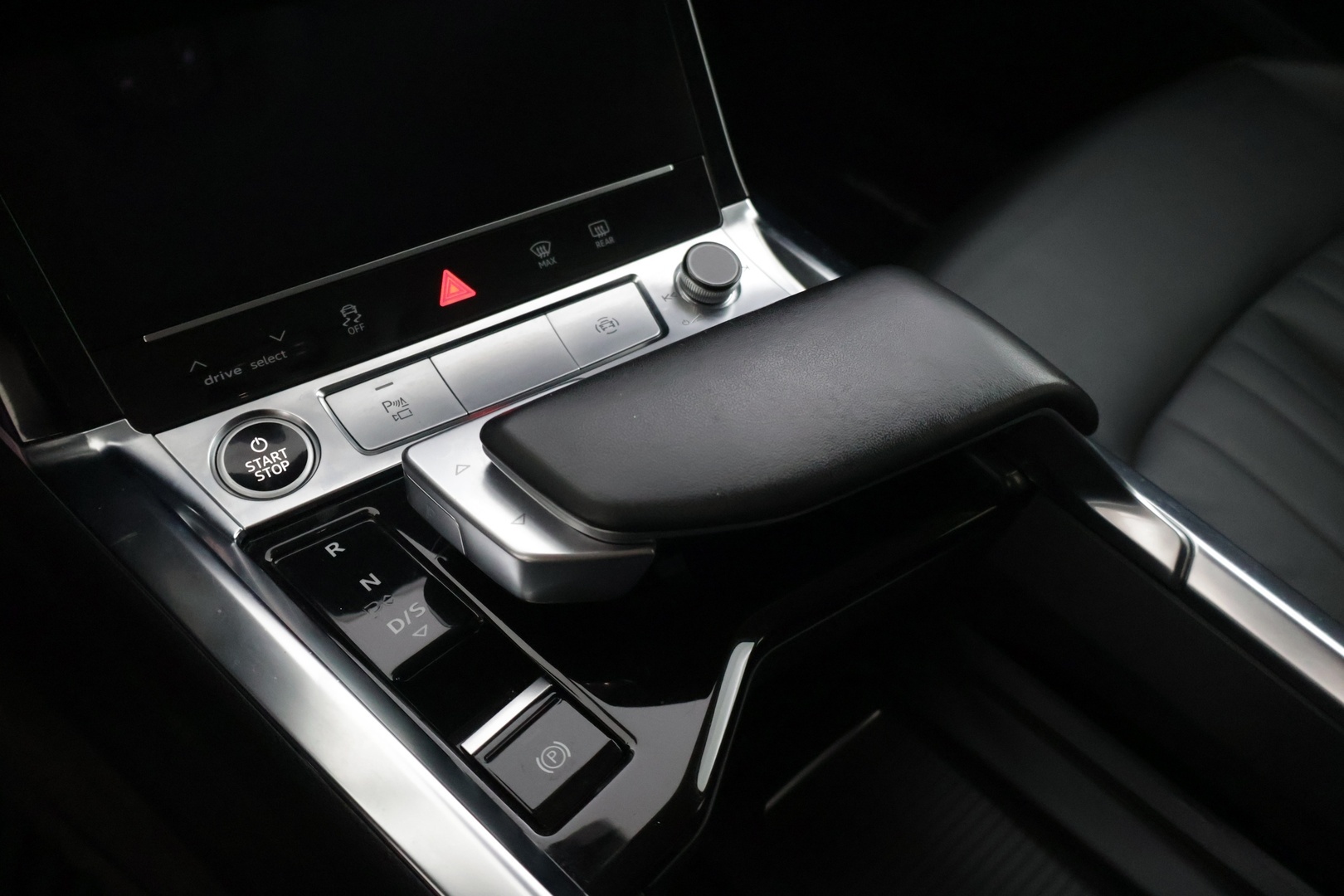 AUDI Q8 e-tron 2024