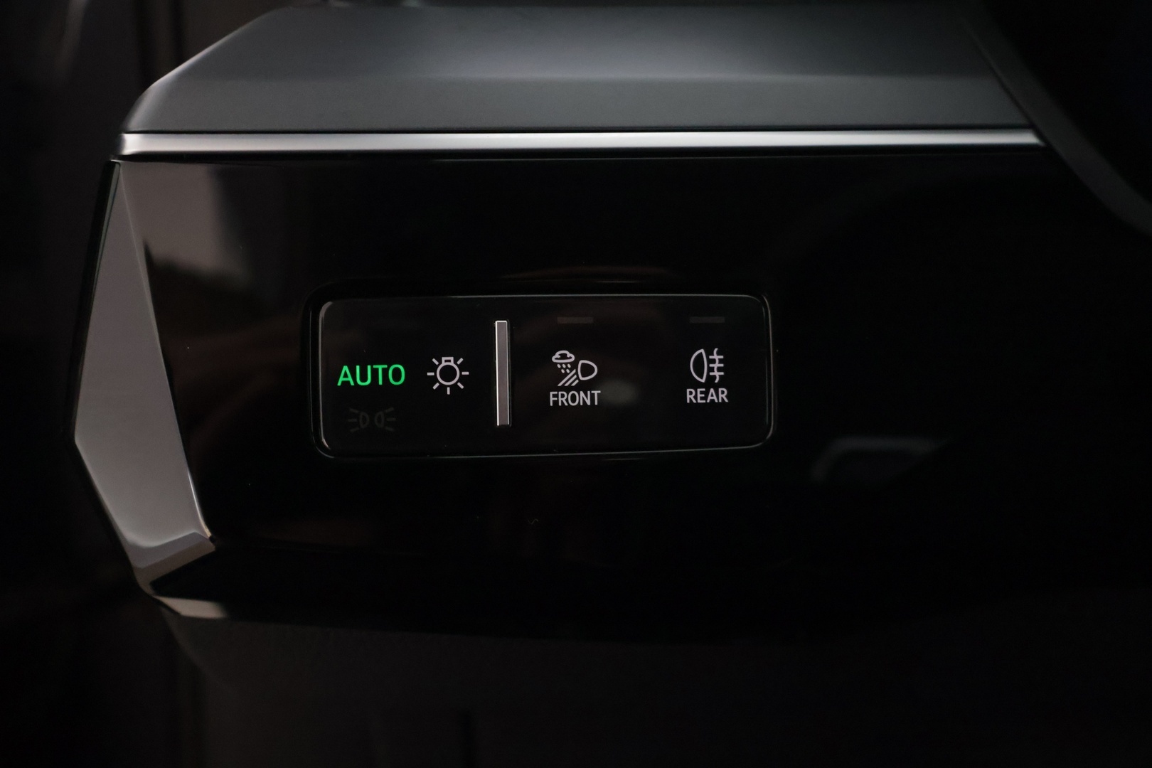 AUDI Q8 e-tron 2024