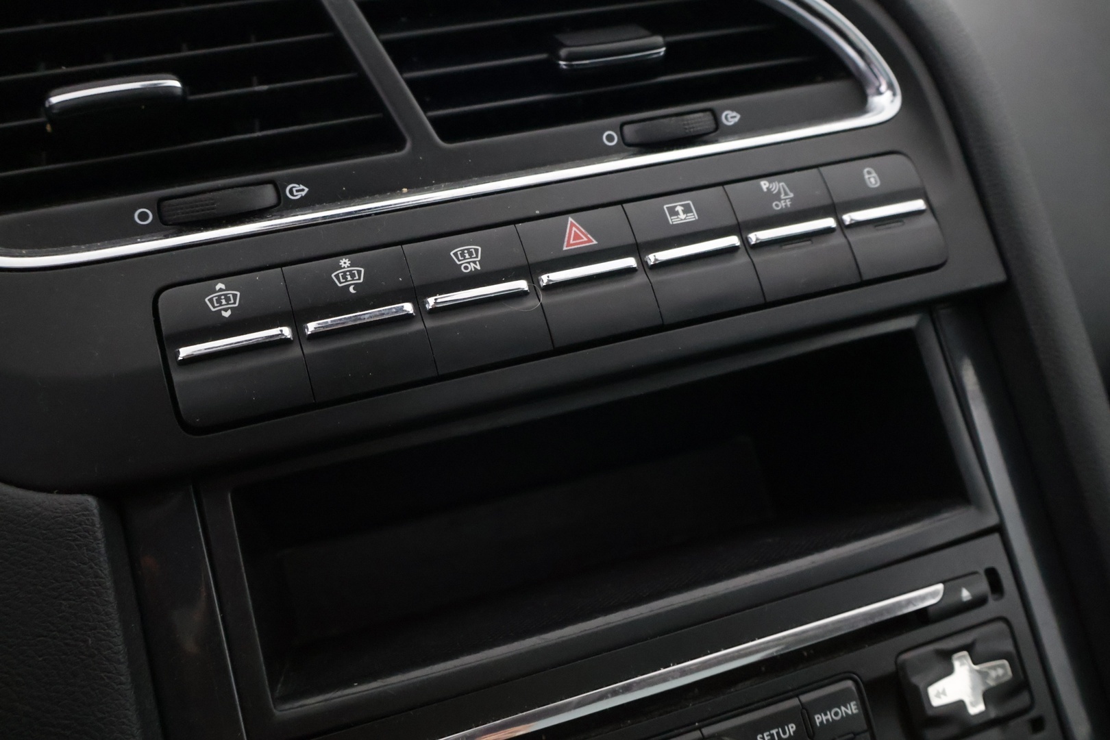 PEUGEOT 5008 2014