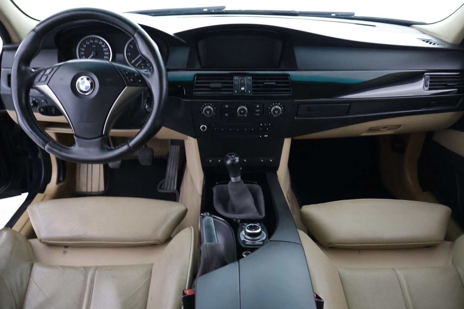 BMW 545 2004