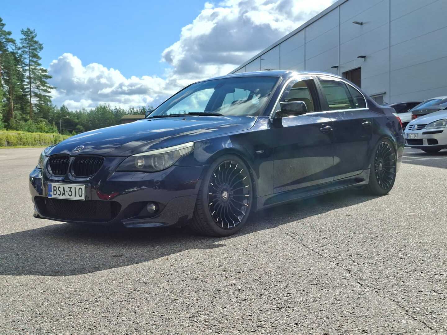 BMW 545 2004