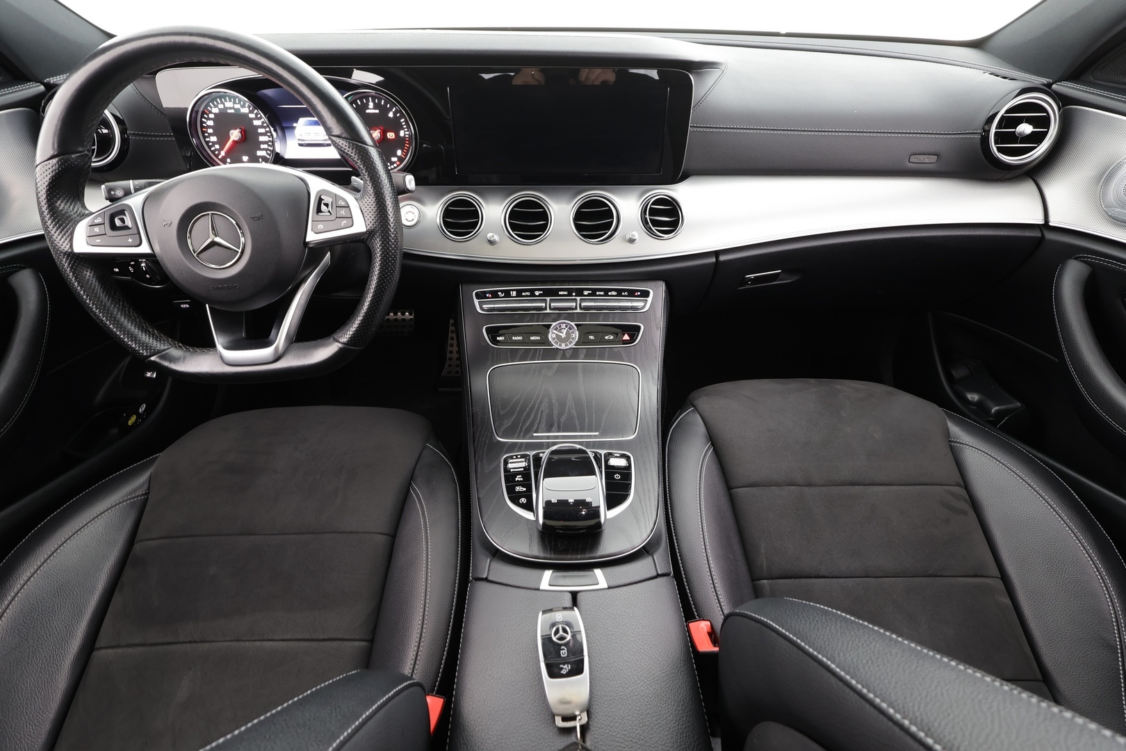 MERCEDES-BENZ E 2018