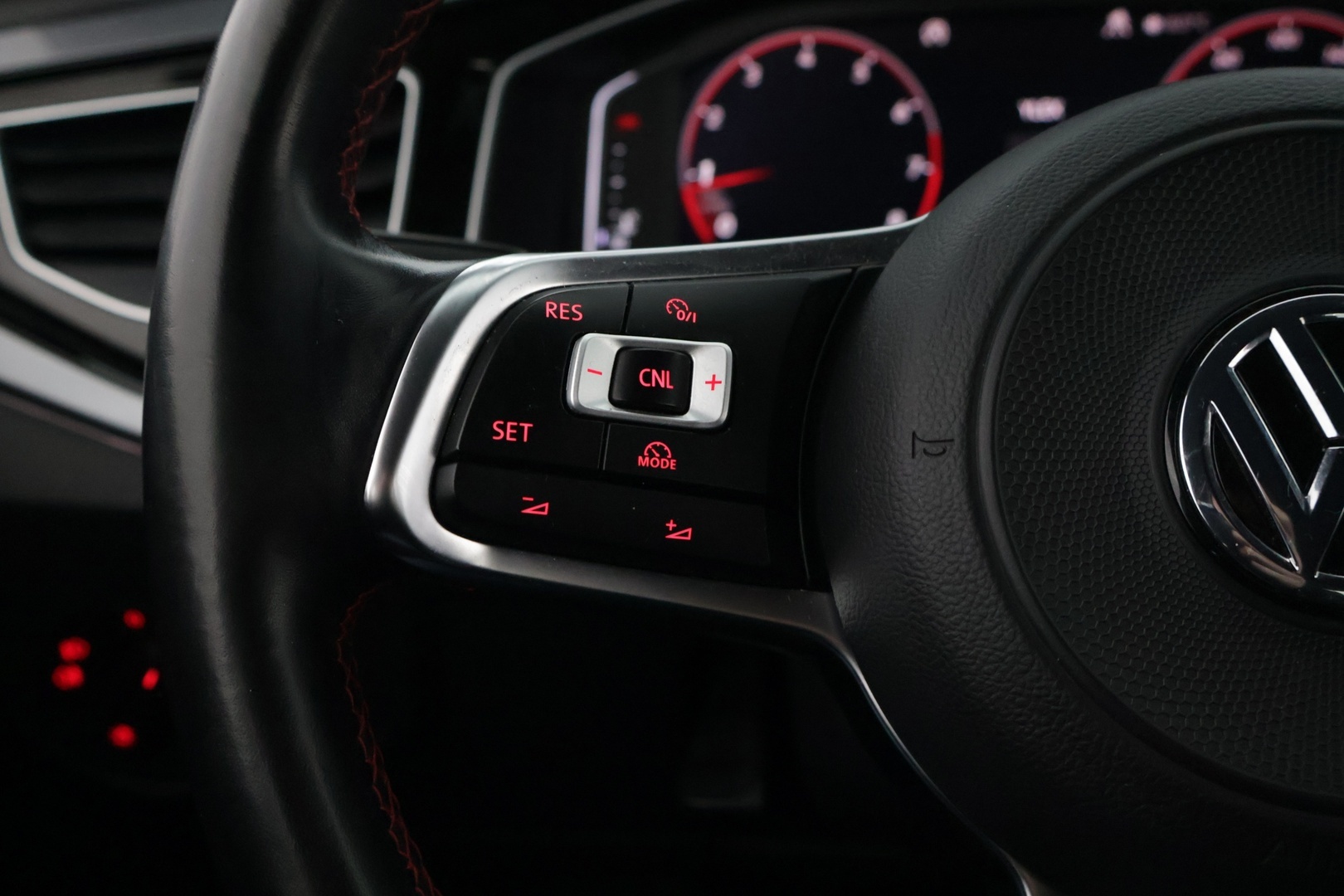 VOLKSWAGEN Polo 2019