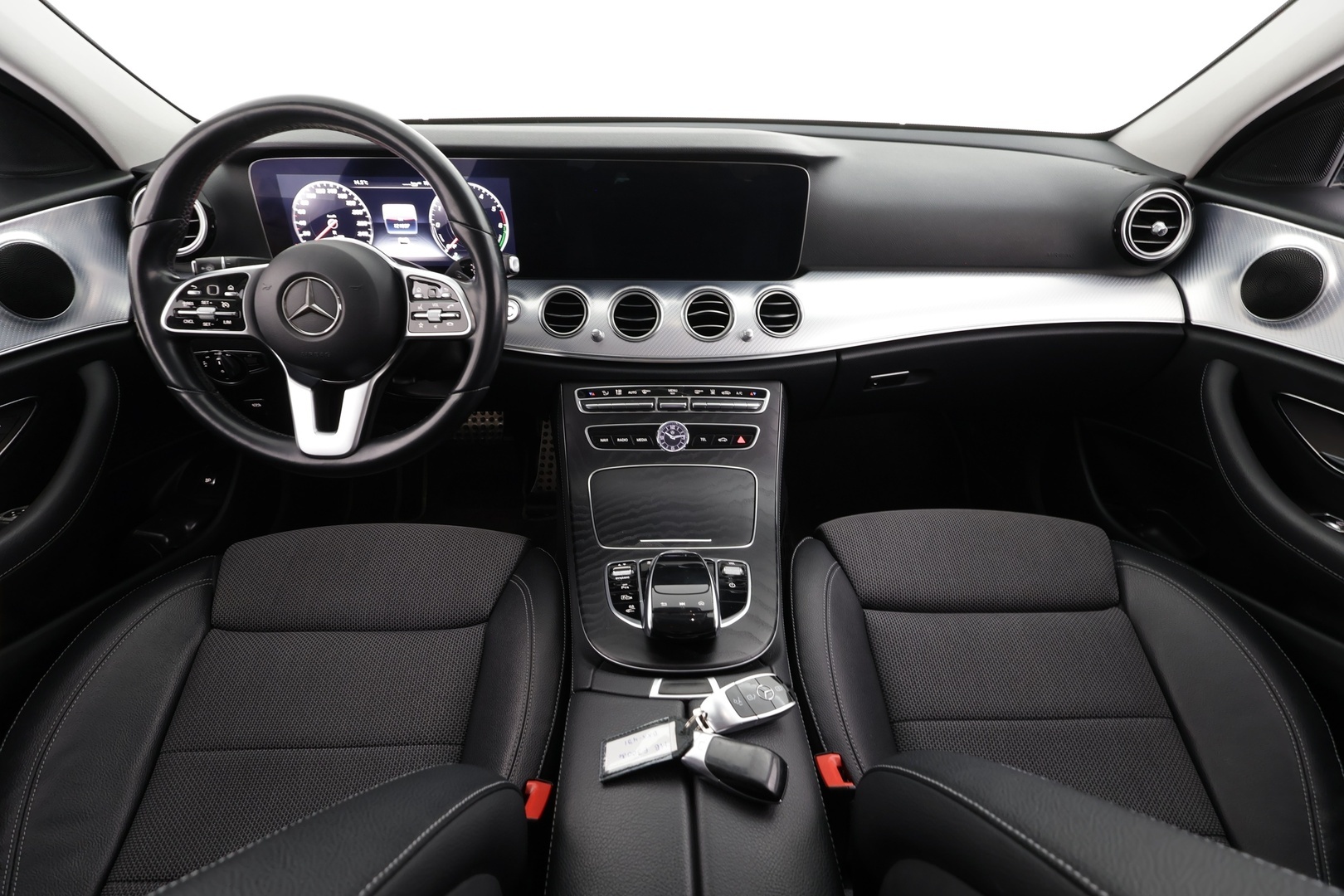 MERCEDES-BENZ E 2019