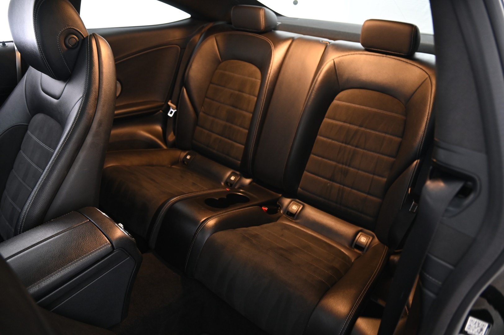 MERCEDES-BENZ C 2016