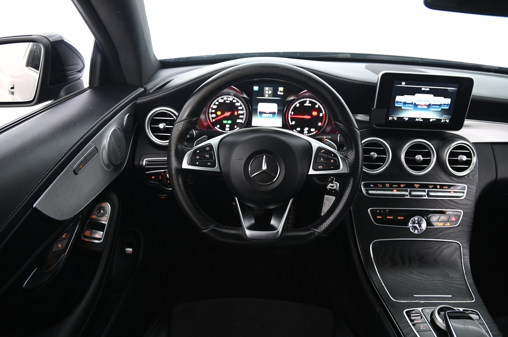 MERCEDES-BENZ C 2016