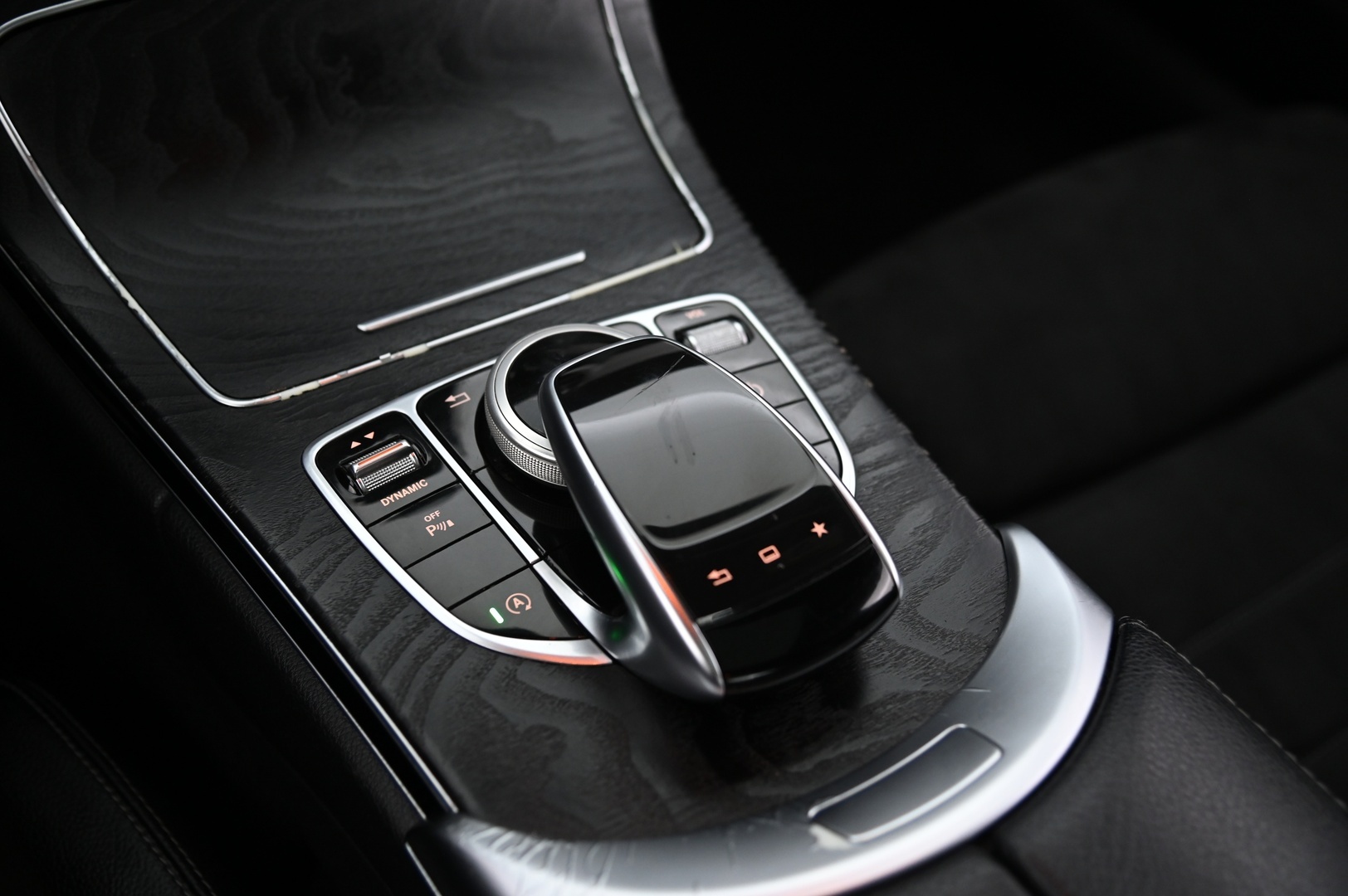 MERCEDES-BENZ C 2016