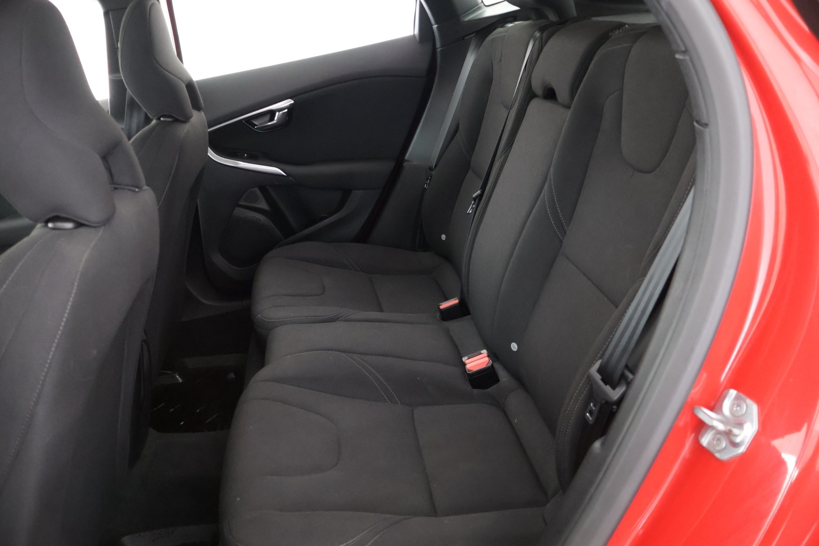 VOLVO V40 2018