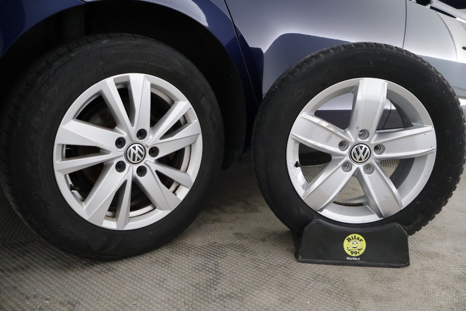 VOLKSWAGEN Touran 2019