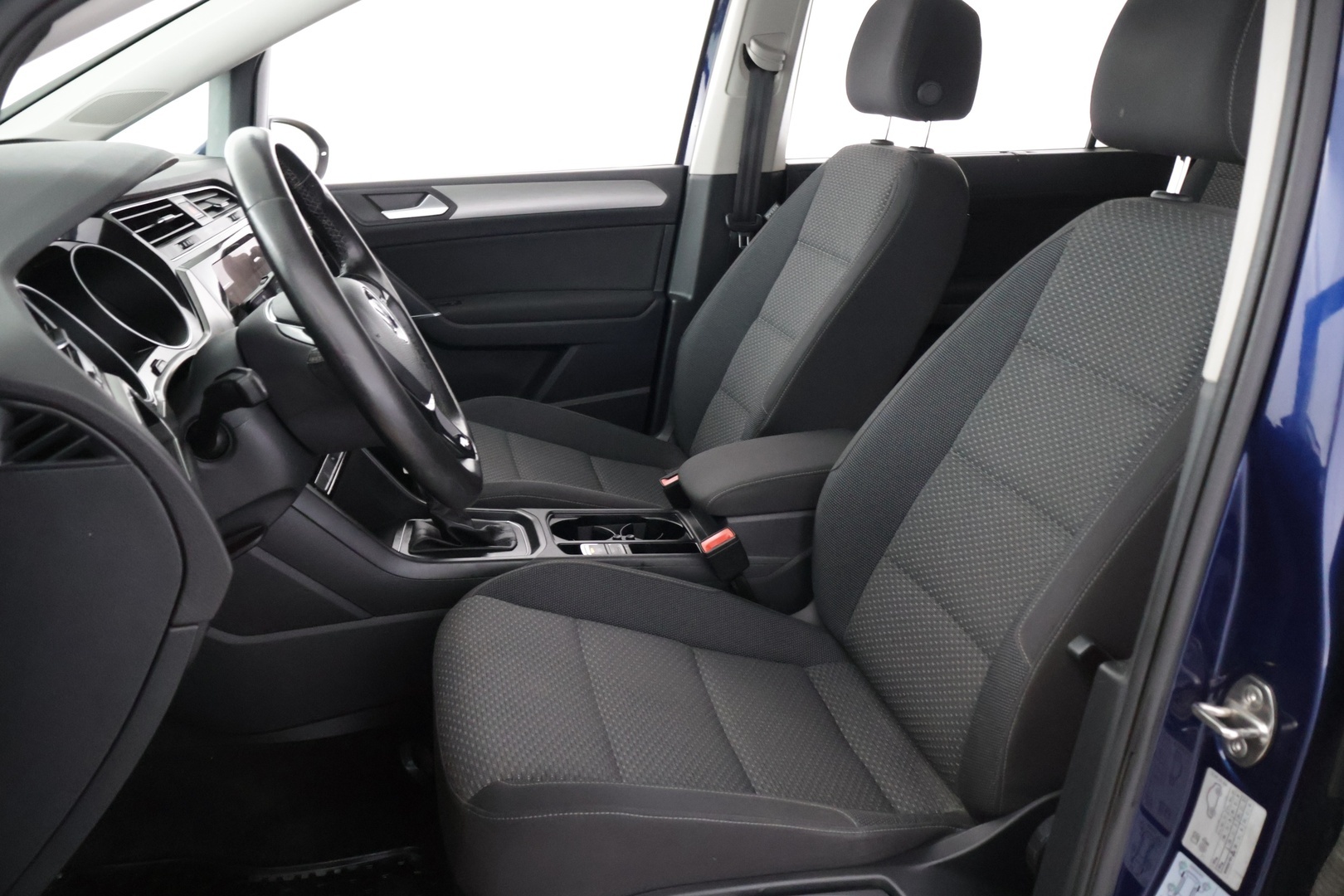 VOLKSWAGEN Touran 2019