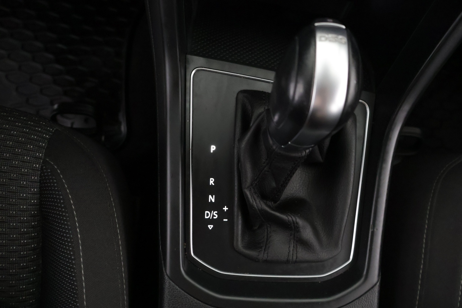 VOLKSWAGEN Touran 2019