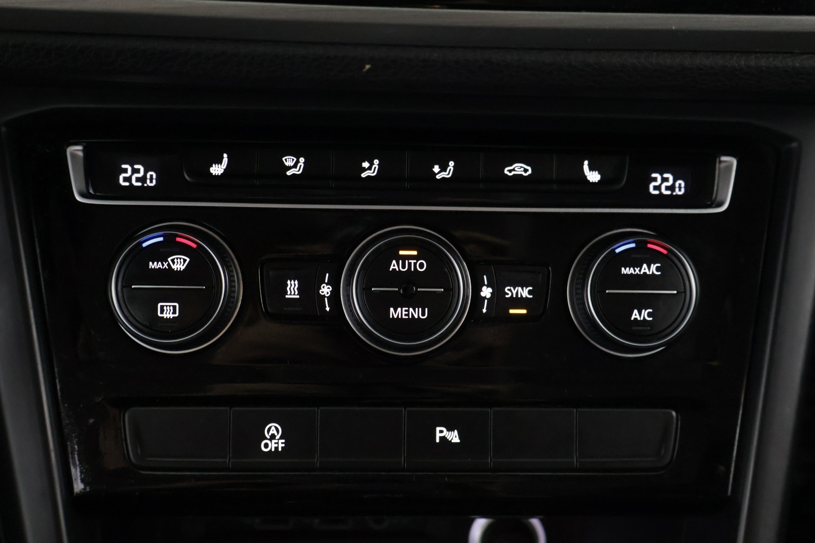 VOLKSWAGEN Touran 2019