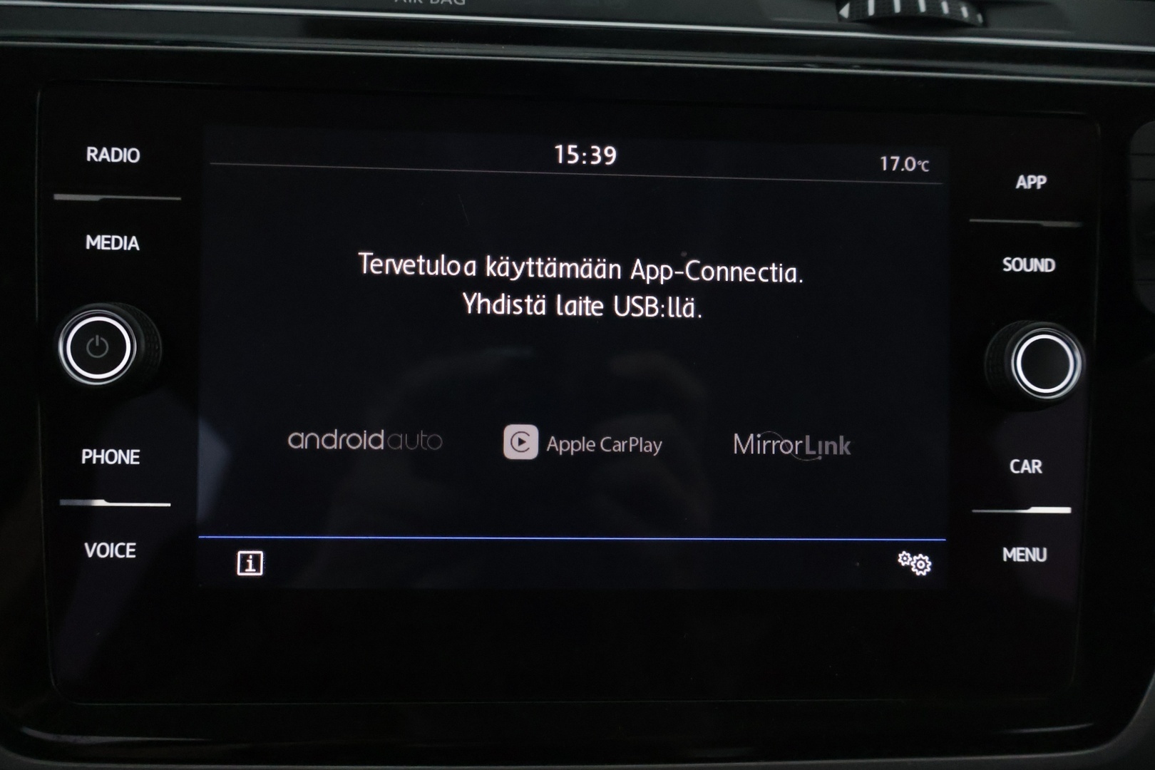 VOLKSWAGEN Touran 2019