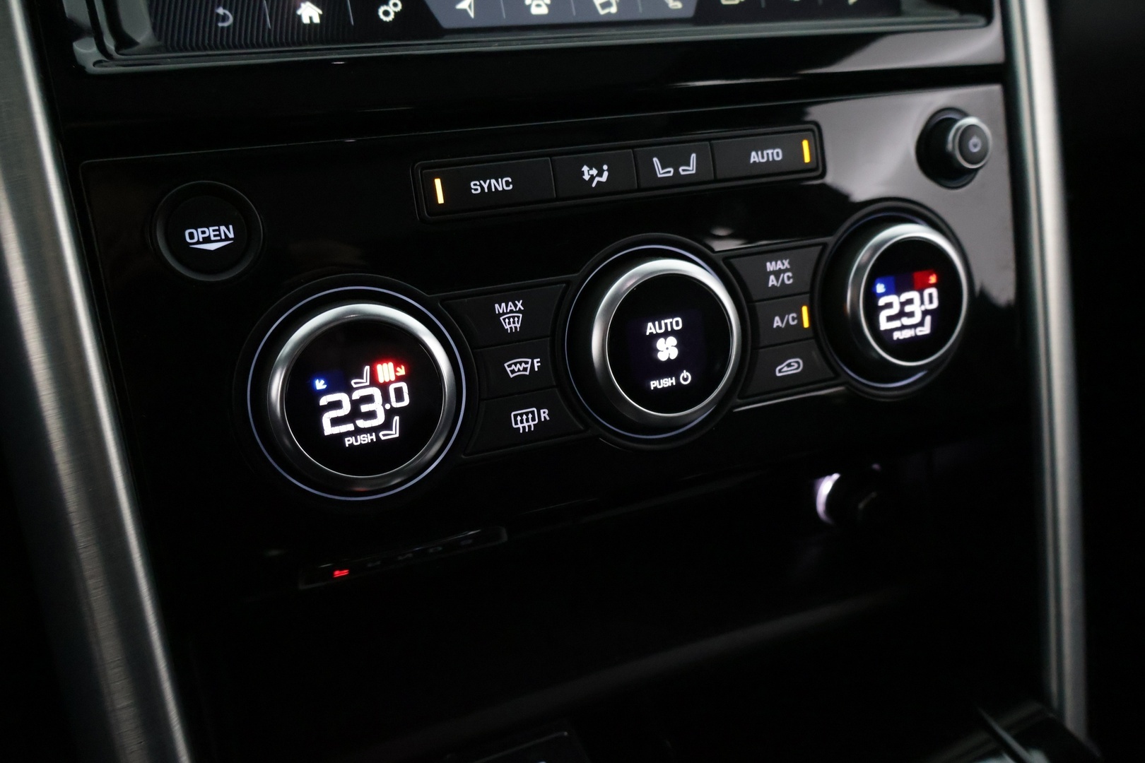 LAND ROVER Discovery 2019