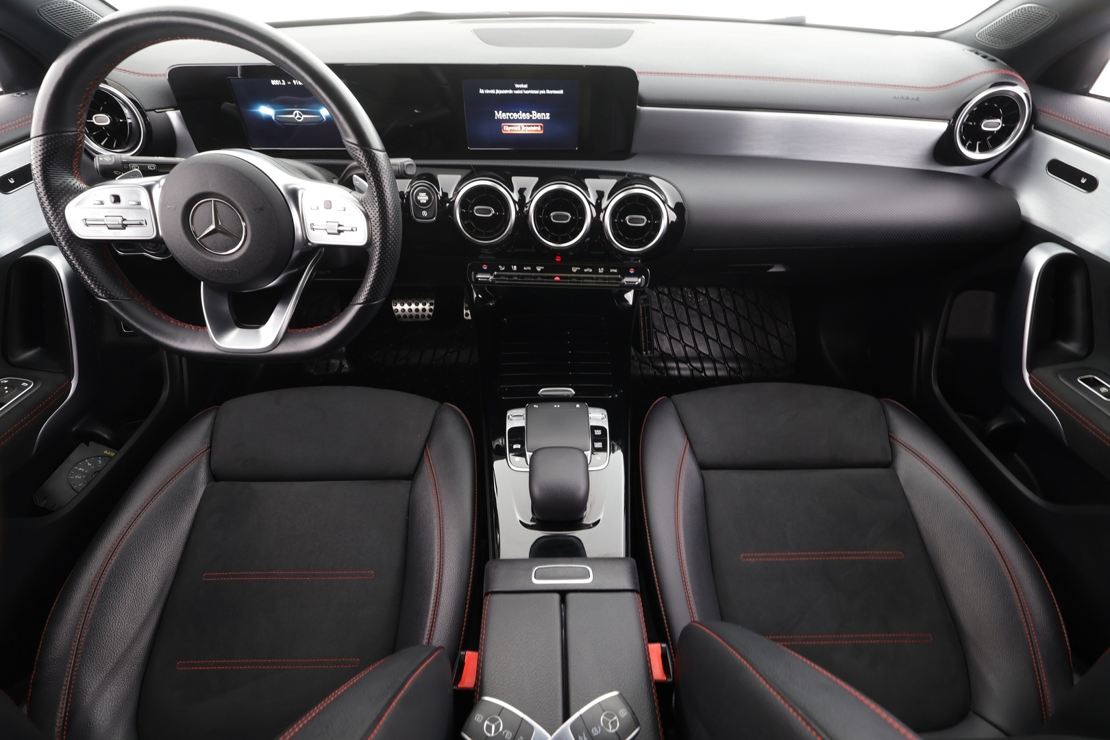 MERCEDES-BENZ CLA 2020