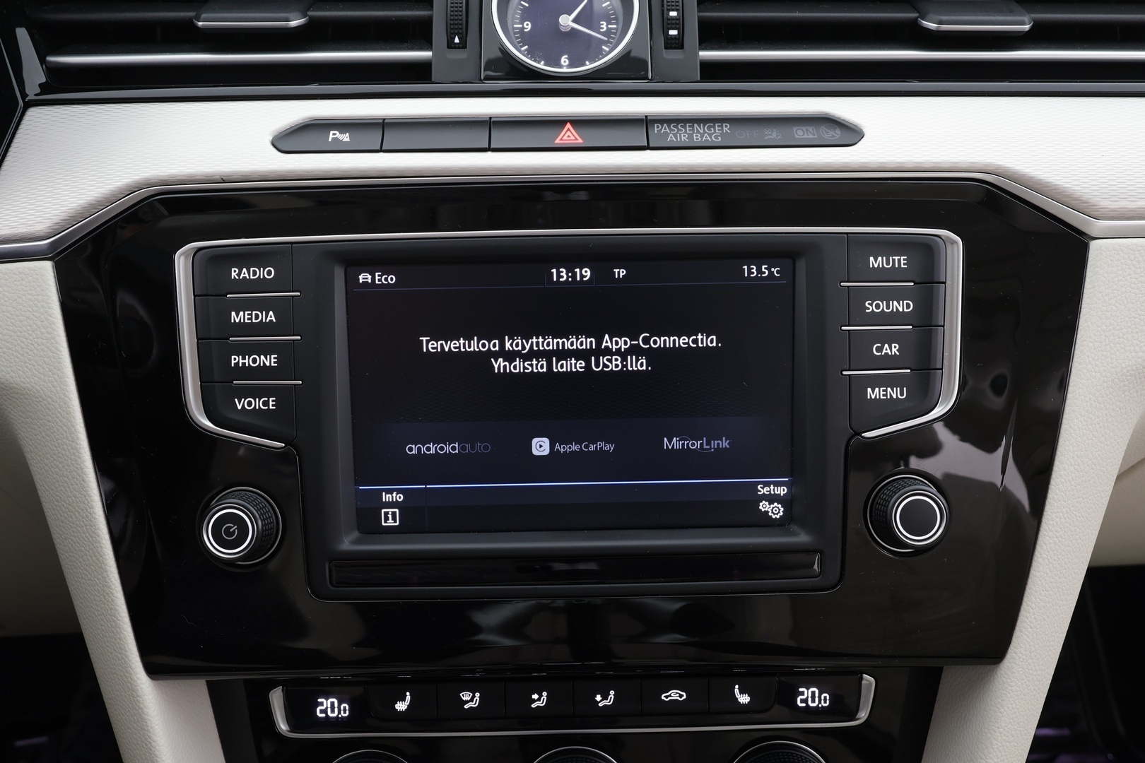 VOLKSWAGEN Passat 2017