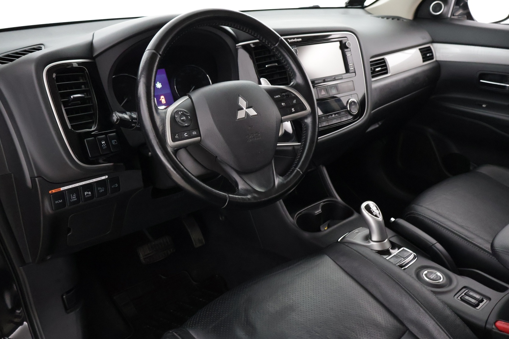 MITSUBISHI Outlander 2014