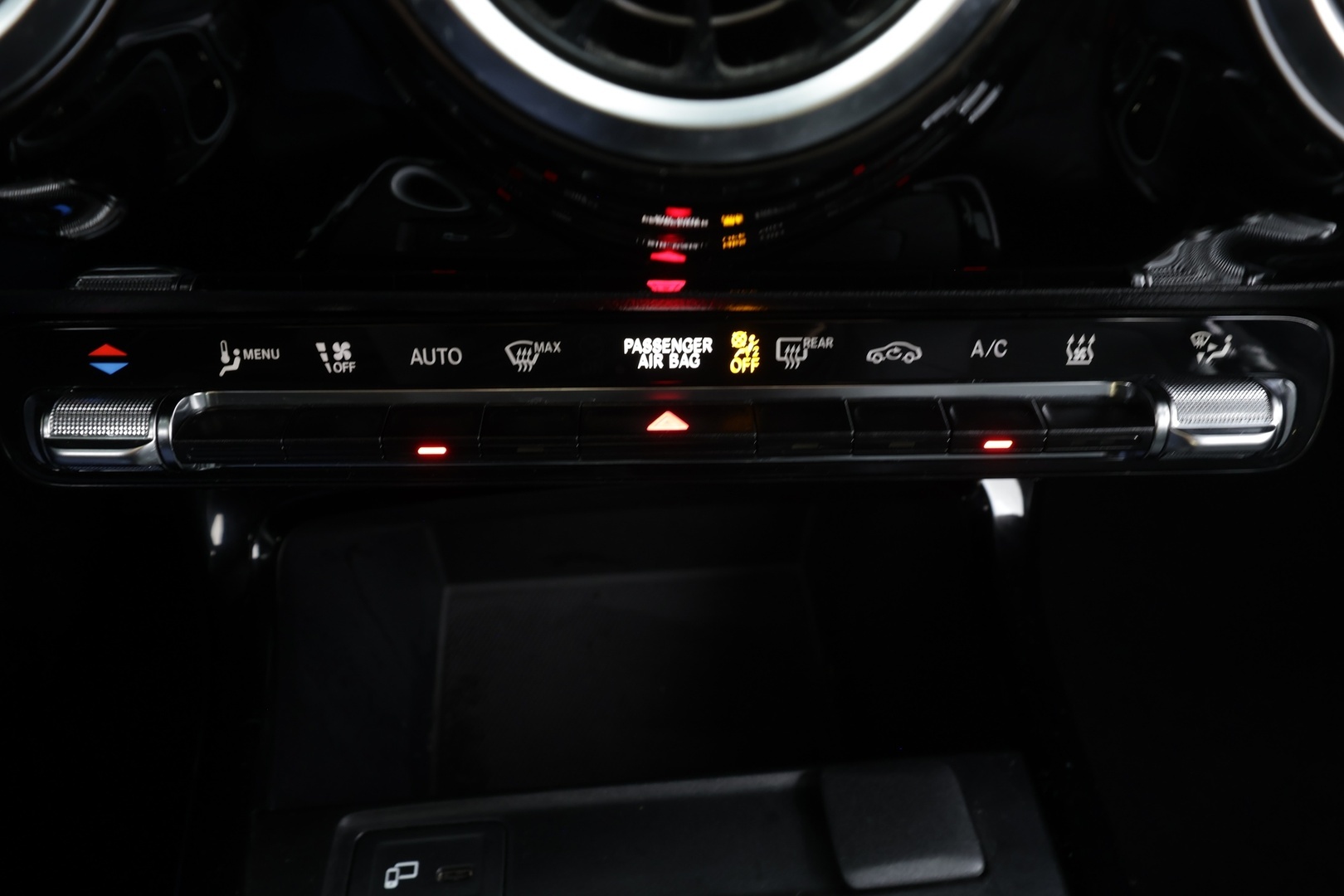 MERCEDES-BENZ CLA 2023