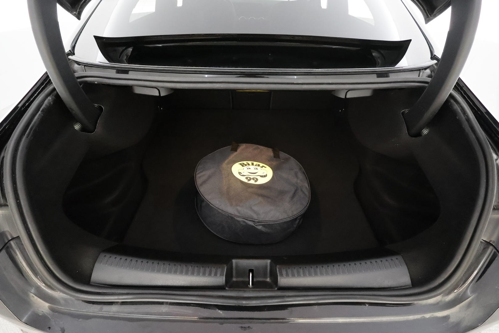 MERCEDES-BENZ CLA 2023