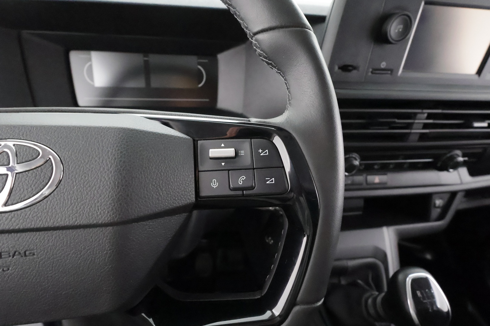TOYOTA Proace 2024