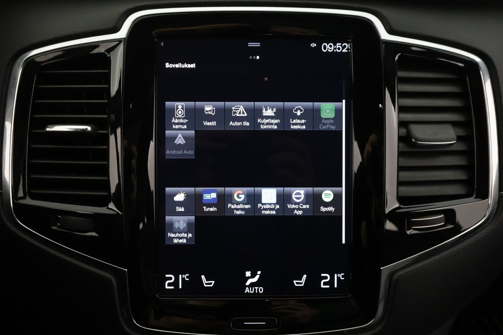 VOLVO XC90 2020