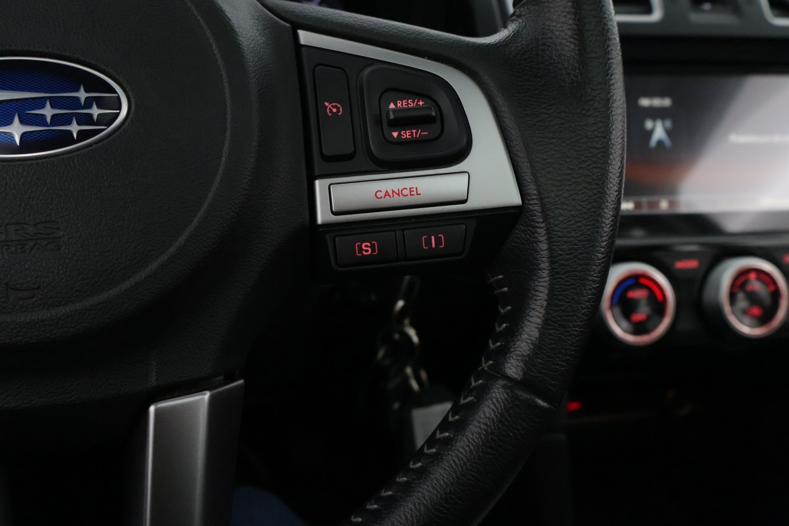 SUBARU Forester 2017